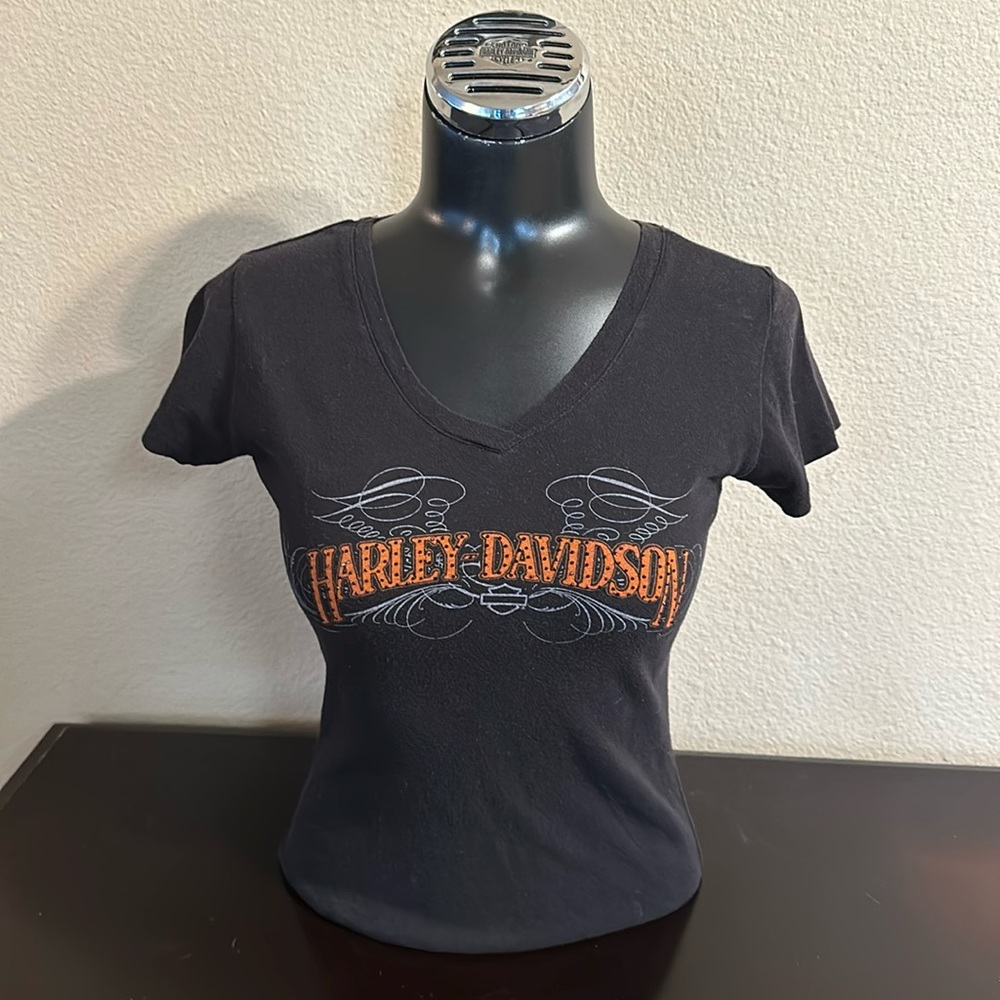 Ladies V-neck Harley tee